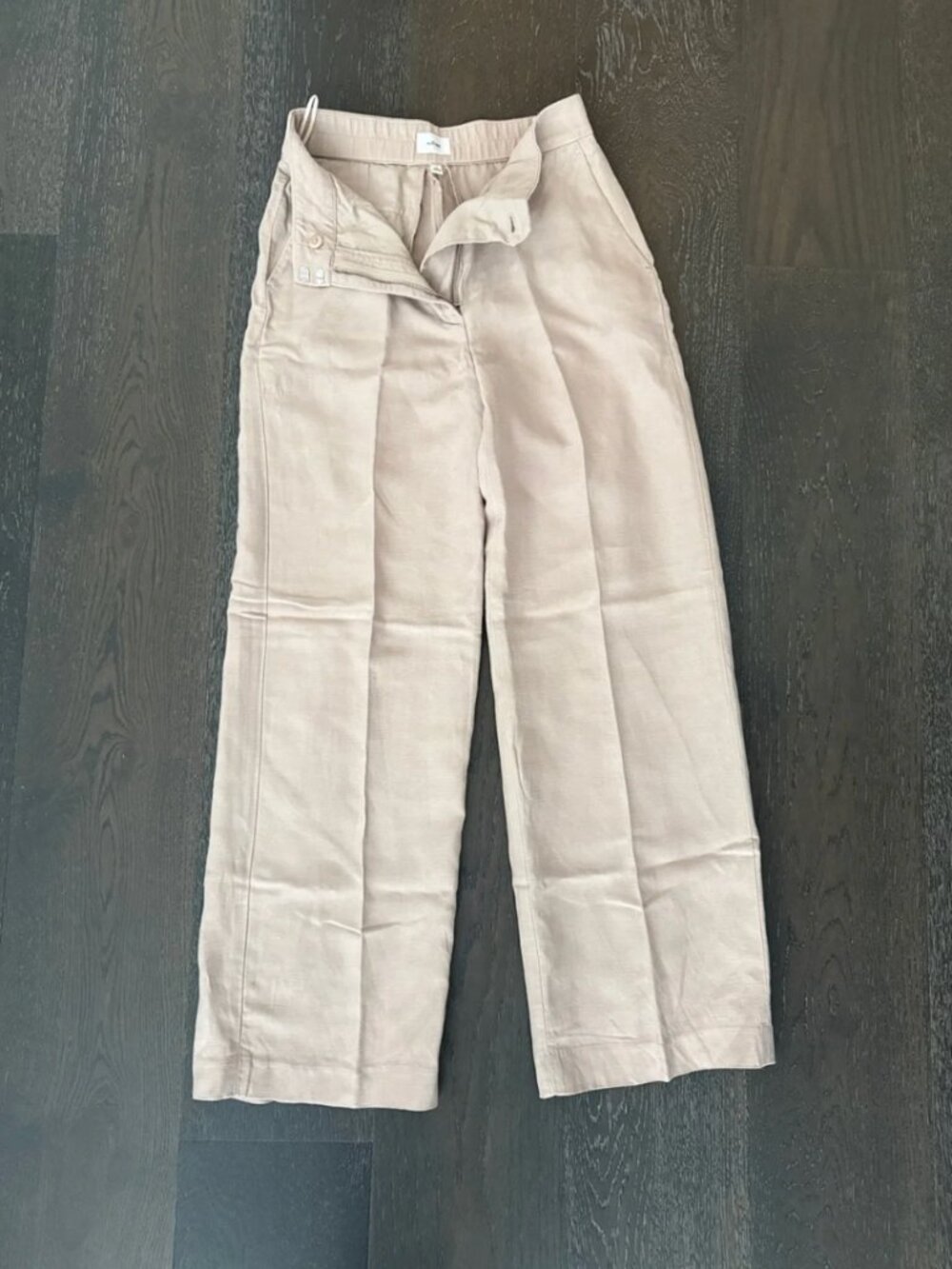 Wilfred Limitless linen pants from Aritzia